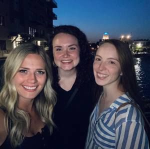 Meet your Posher, Andrea